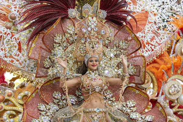 Tenerife Espanha Fevereiro 2020 Festival Carnaval Nas Ruas Santa Cruz — Fotografia de Stock