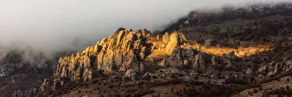 Crimea. Una hermosa vista panorámica Imágenes de stock libres de derechos