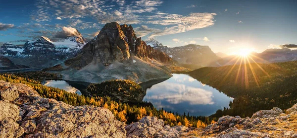 Kanada, jezero magog, sumburst jezero, jezero cerulean — Stock fotografie