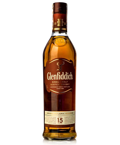 on beş yaşında tek malt scotch whisky glenfiddich