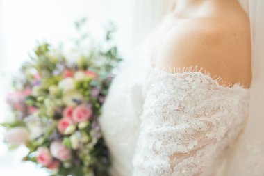 Gül buket düğün gelinler