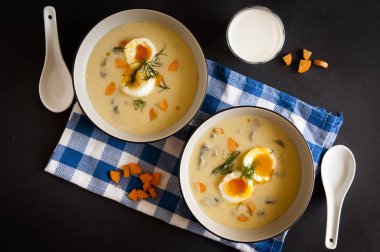 yumurta ve dereotu ile patates çorbası