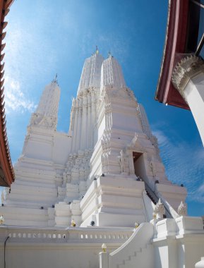 WAT Mahathat Woravihara (Petchburi)