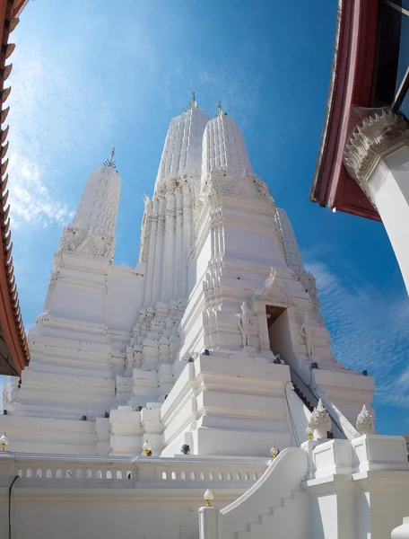 WAT Mahathat Woravihara (Petchburi)