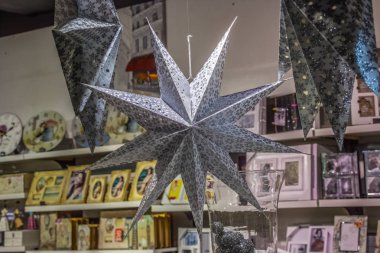 Bir dekorasyon olarak gri Noel yıldızı