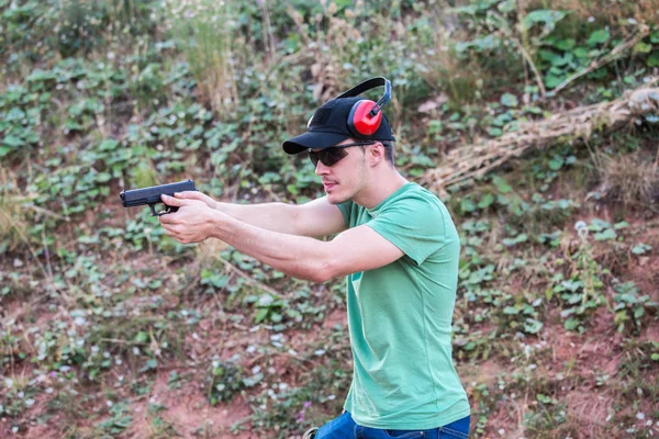 Polis profesyonel Ordusu Özel Kuvvetleri eğitim alanı hedefleyen 