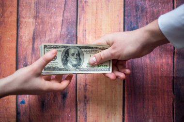 Rüşvet ve yolsuzluk, nakit birine takım elbiseli, o teklif 