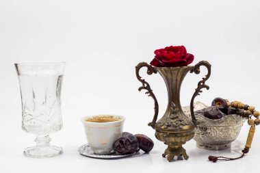Ramazan yemekleri, Ramazan kareem gece için geleneksel Müslüman kültür gıda, açlık gıda tarafından Allah için namaz ve Ramazan kutsal ay boyunca güneş battıktan sonra tüketilen