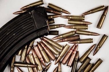 Cephane, tüfek mermisi, topçu, savaş için silah, savunma ve saldırı