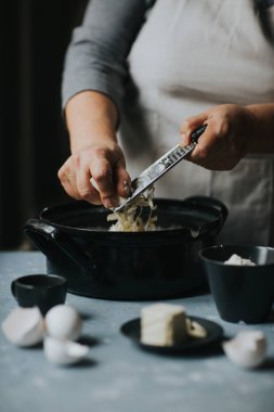 hamur hazırlama kadın.