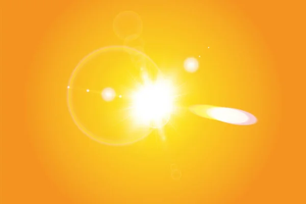 Sol quente sobre um fundo amarelo. Verão. Brilho. Raios solares . — Vetor de Stock