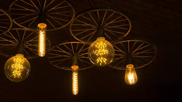 Лампочки Темной Комнате — стоковое фото