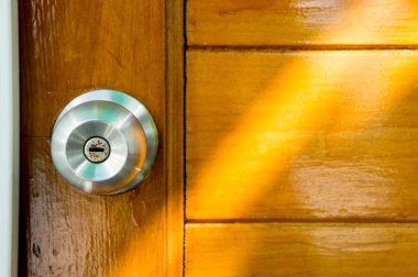 Kapı kolu ahşap backgrond, temel ahşap kapı 