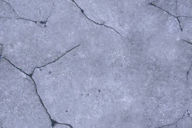 Mavi yaşlı kesintisiz kırık beton