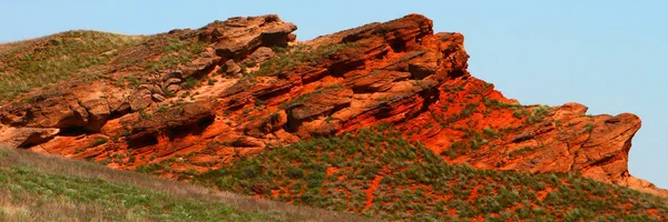 Red stones at tectonic fault — Stock Photo, Image