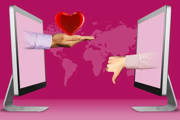 Онлайн концепція, дві руки з ноутбуків. серце і великі пальці вниз, не подобається. 3d ілюстрація — стокове фото