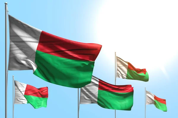 Милые 5 флагов Мадагаскара машут на фоне голубого неба - любой праздник флаг 3d иллюстрации — стоковое фото