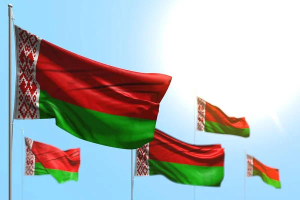 Meraviglioso 5 bandiere della Bielorussia sono onda contro immagine cielo blu con messa a fuoco selettiva - qualsiasi bandiera festa 3d illustrazione — Foto Stock