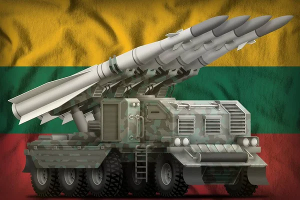 Taktické balistické střely krátkého doletu s arktickou kamufláží na pozadí litevské národní vlajky. 3D ilustrace — Stock fotografie
