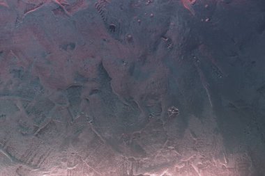 sevimli kırmızı eski boyanmış alçı dokusu - soyut fotoğraf arkaplanı