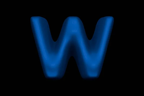 光滑的蓝色软塑料字体 在黑色背景上隔离的字母W 符号的三维插图 — 图库照片