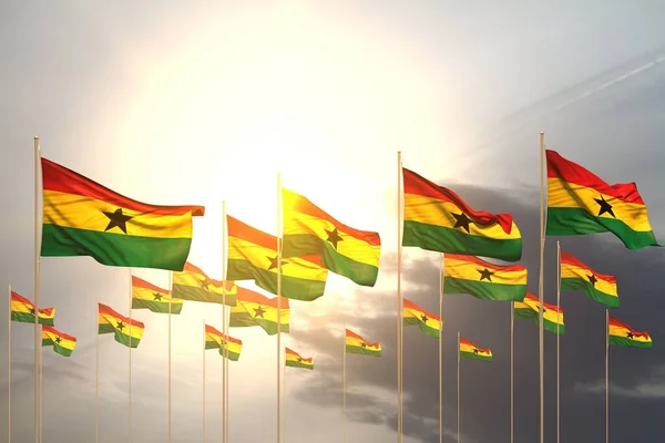 Schön Viele Ghana Flaggen Hintereinander Bei Sonnenuntergang Mit Freiem Platz — Stockfoto
