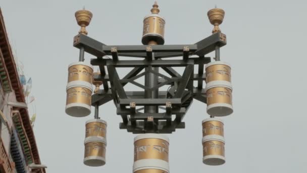 Prayer wheels in Tibet — Stock Video