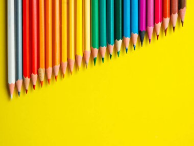 Renkli kalem gökkuşağı dalga Sanat Okulu eğitimi