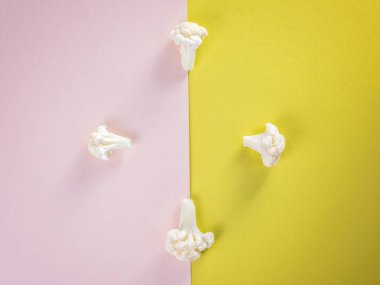 Parça karnabahar sebze taze. Hasat biçmek için zaman.