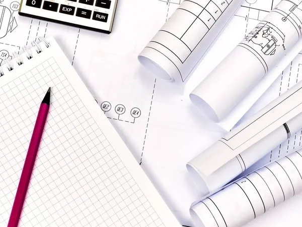 Makine dairesi ısıtması. Konsept ısıtma. Ev için ısıtma projesi.