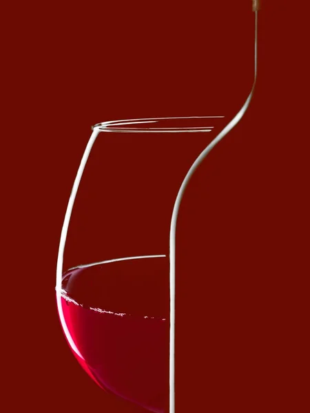 Elegante bottiglia silhouette di vino rosso e vetro su sfondo nero — Foto Stock