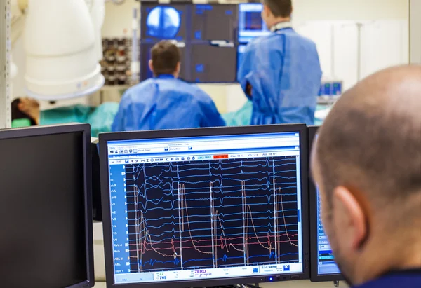 Hospital cirurgia monitor cardíaco — Fotografia de Stock