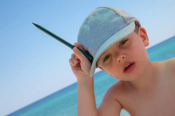 Νέος αγόρι στυλό θάλασσα — Φωτογραφία Αρχείου