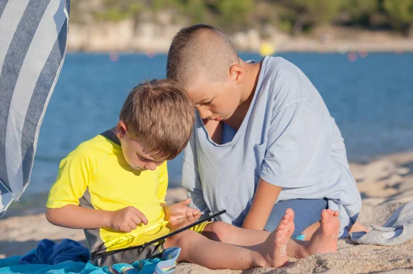 Tablet da spiaggia per bambini — Foto Stock