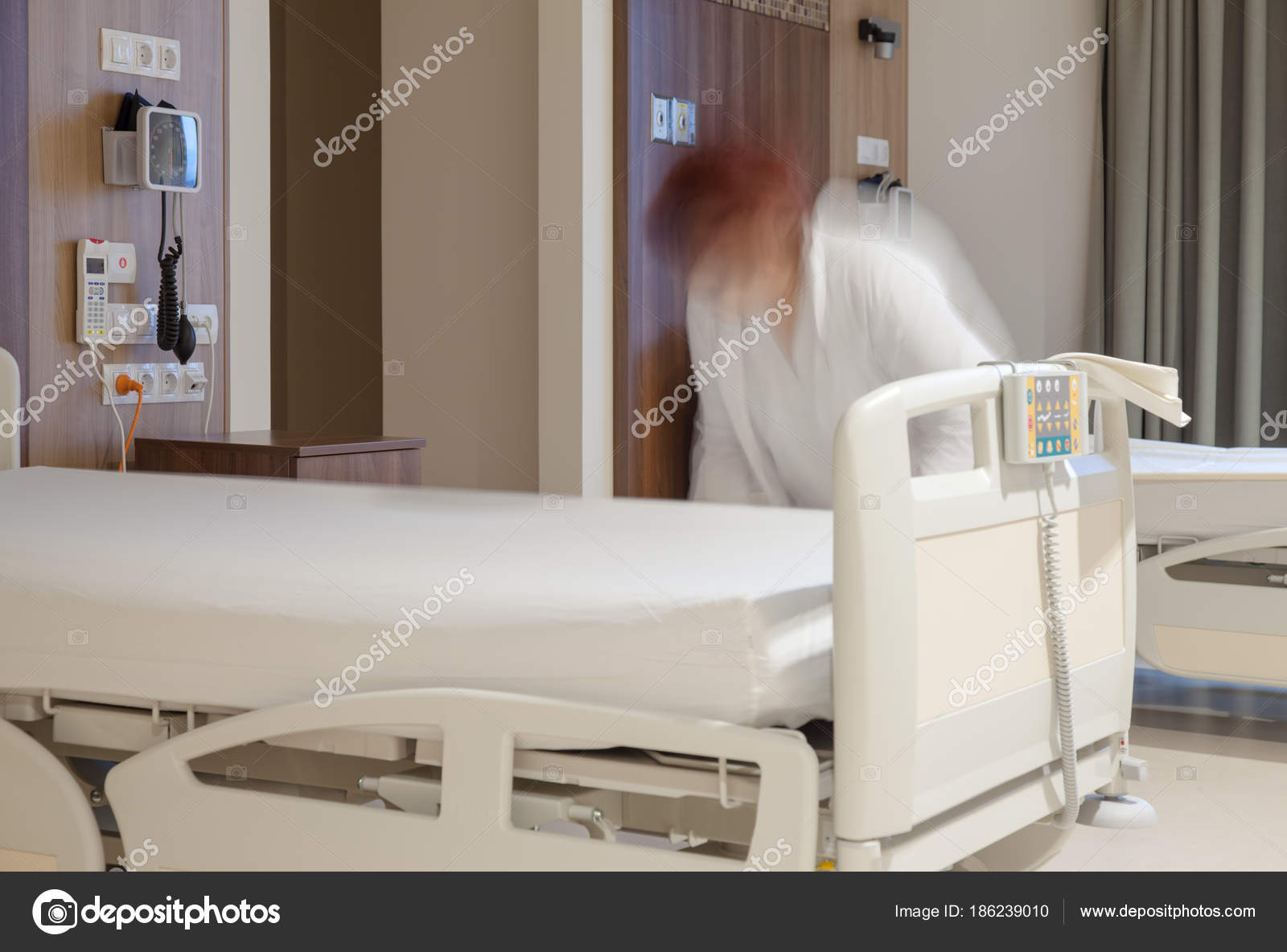 病院のベッド写真素材 ロイヤリティフリー病院のベッド画像 Depositphotos