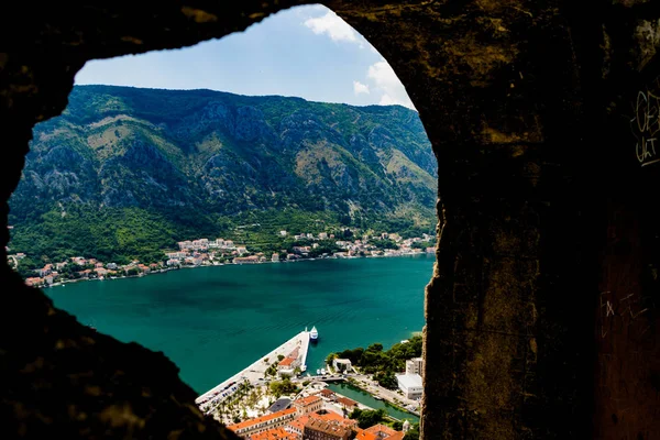 Magnifik utsikt över Kotor Bay Montenegro — Stockfoto