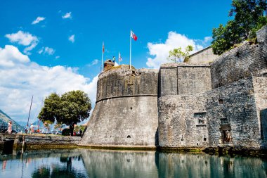 Kotor, Karadağ için duvar