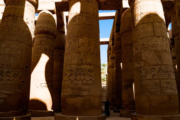 El antiguo templo de Hatshepsut en Luxor, Egipto — Foto de Stock