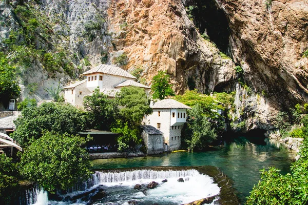 Blagaj şelaleler Bosna ve Gerzogovina