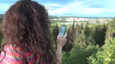 Kadın alarak fotoğraf ile smartphone