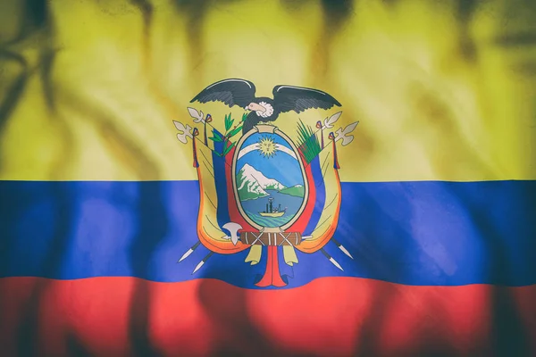 Bandera de Ecuador ondeando —  Fotos de Stock