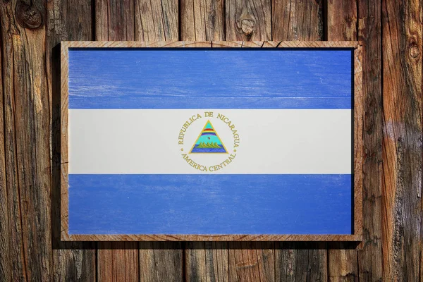 Дерев'яні прапор Нікарагуа — стокове фото