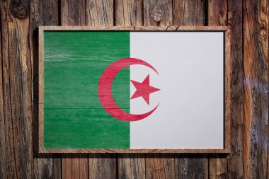 Ahşap Cezayir bayrağı