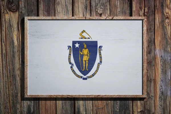 木制的马萨诸塞州旗 — 图库照片