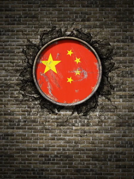 Старый китайский флаг в кирпичной стене — стоковое фото
