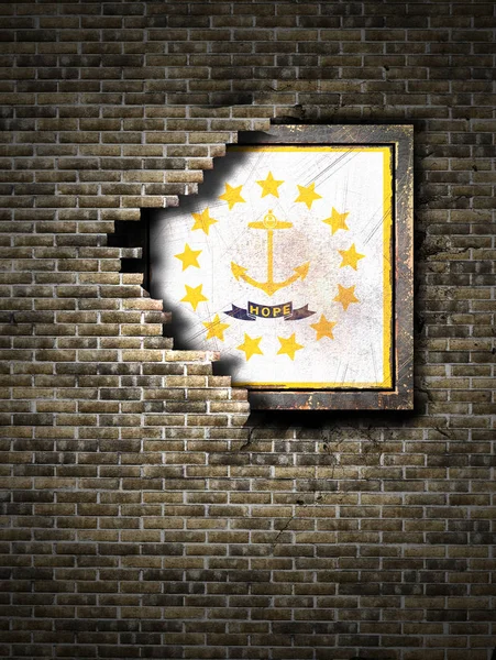 Stary flaga Rhode Island w mur z cegły — Zdjęcie stockowe