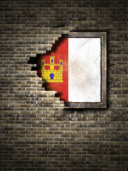 Antigua bandera de Castilla La Mancha en muro de ladrillo — Foto de Stock