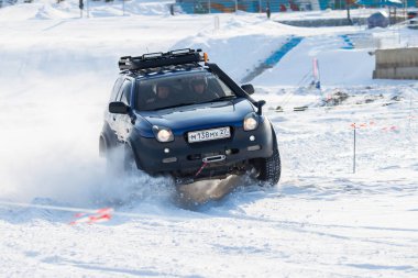 Habarovsk, Rusya - 28 Ocak 2017: Isuzu Vehicross sürme