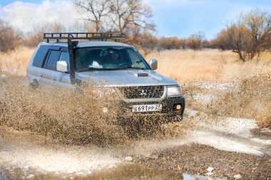 Habarovsk, Rusya - 25 Şubat 2017: Mitsubishi Pajero spor 