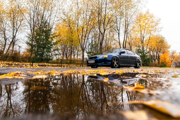 Khabarovsk, Federacja Rosyjska - 14 października 2017: Niebieskie Subaru Legacy na aut — Zdjęcie stockowe